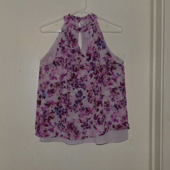 Rose & Olive Tops - Rose + Olive Lilac Toned Floral Blouse Sz S